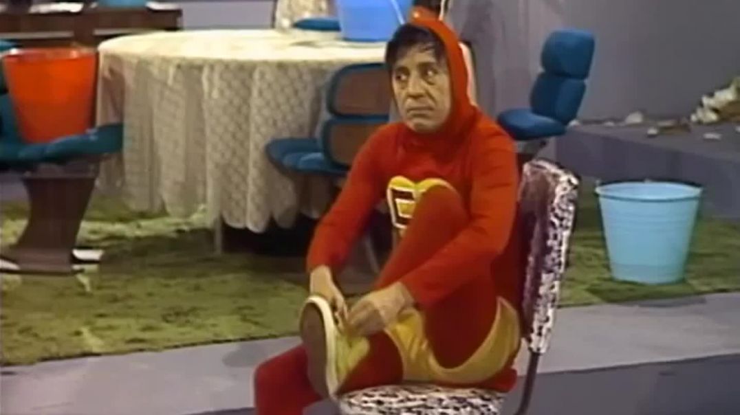 ⁣CHAPOLIN COLORADO EPISÓDIO JULGAMENTO TETO HAVIA UM BURAQUINHO QUE PINGAVA MUITO,PINGAVA POUQUINHO